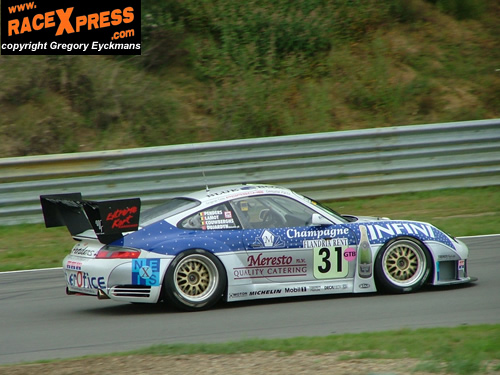 De Porsche van TT Racing/PPC werd 2e algemeen en eerste GTB